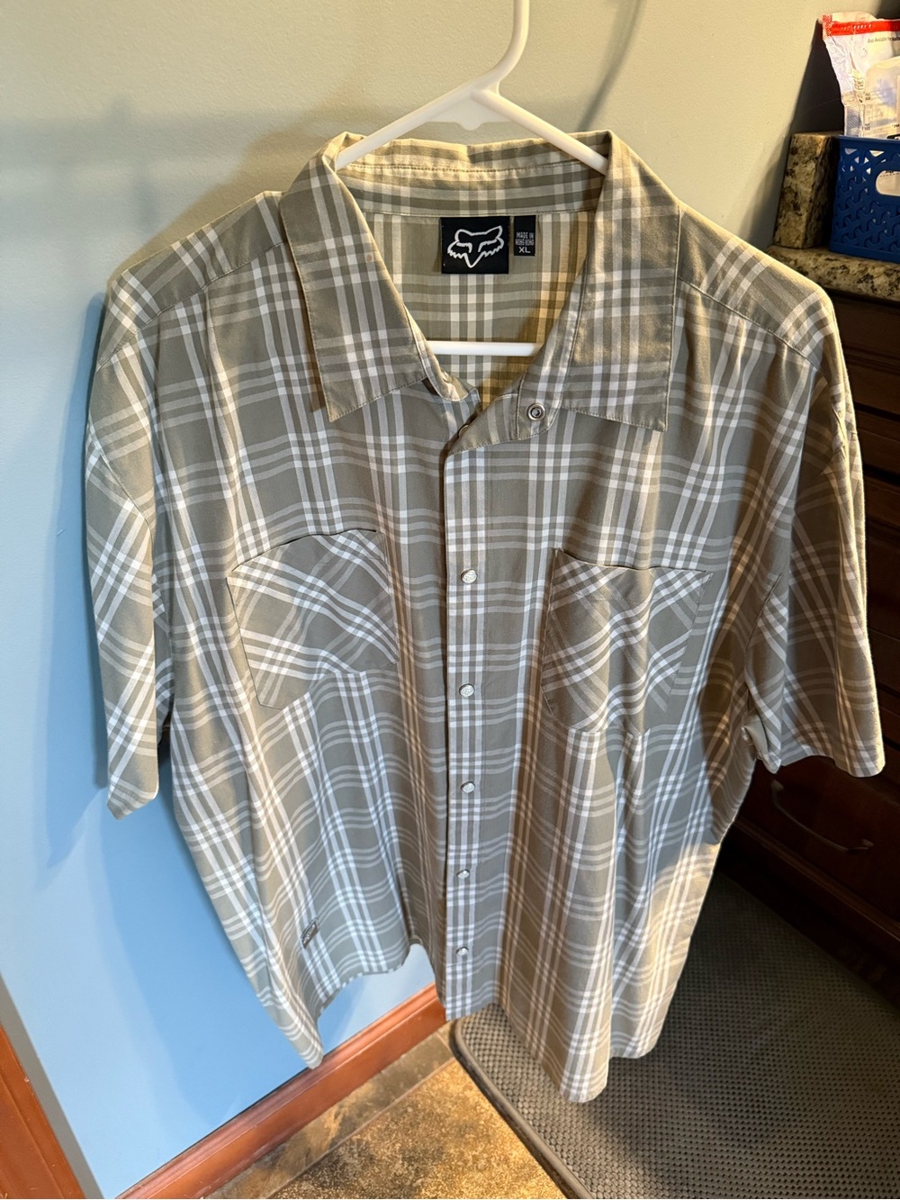 Fox Racing Men’s XL Vintage  Beige Plaid Short-Sleeve Shirt